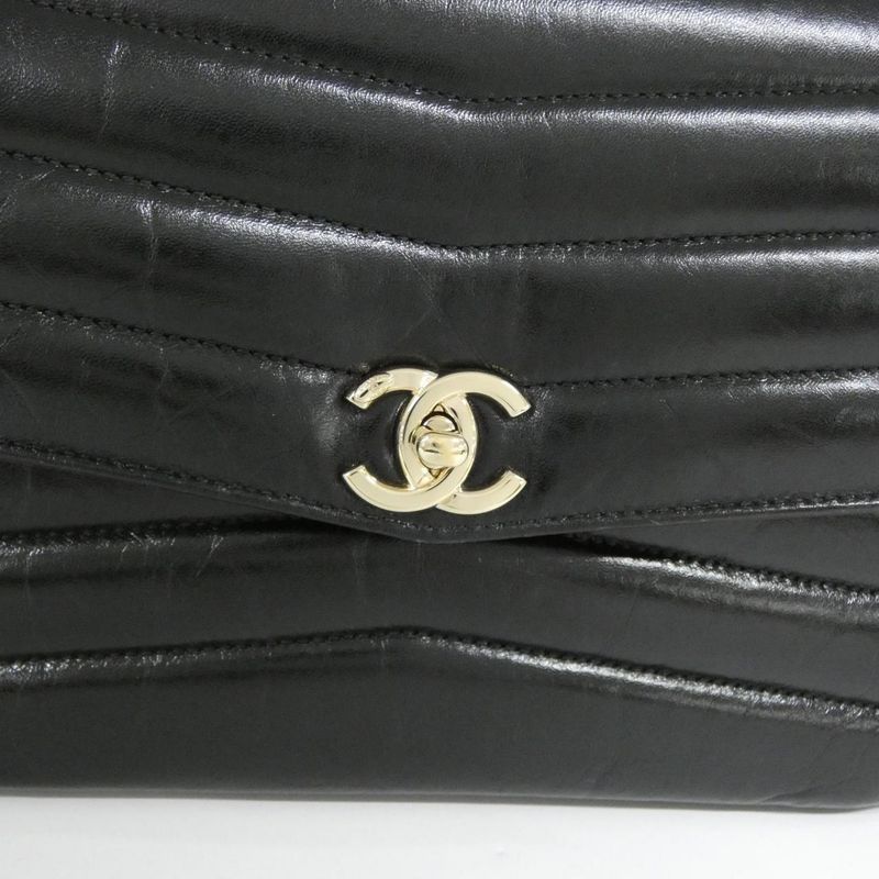 Chanel As0670 Shoulder Bag