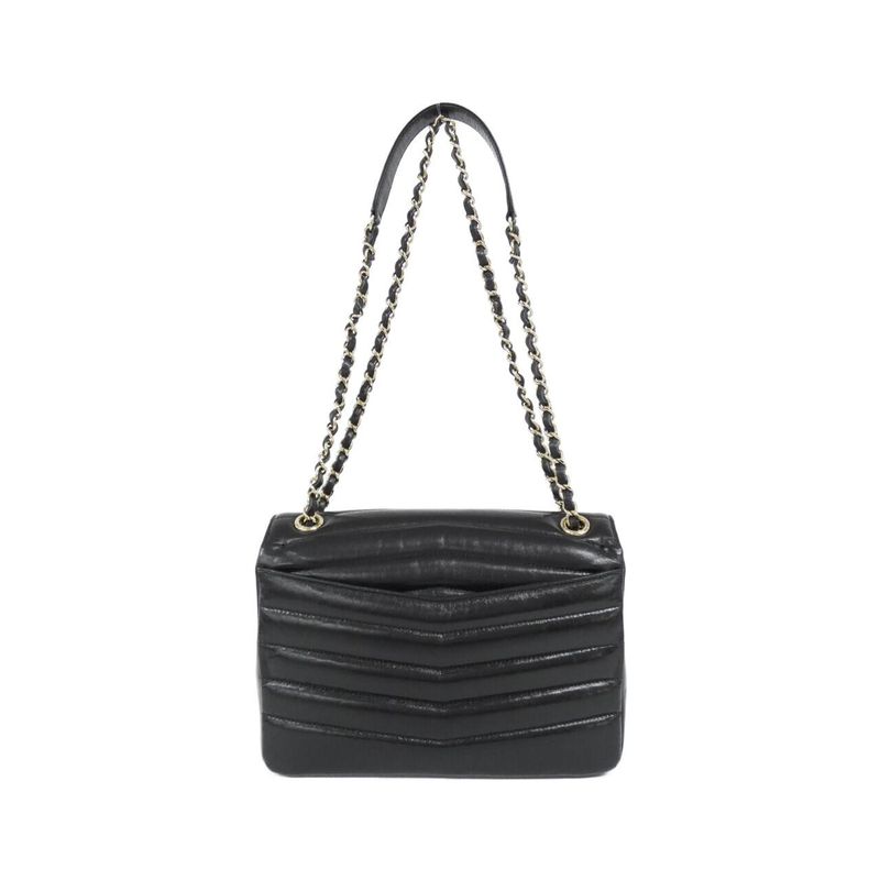 Chanel As0670 Shoulder Bag