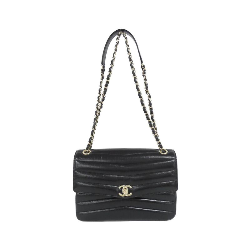 Chanel As0670 Shoulder Bag