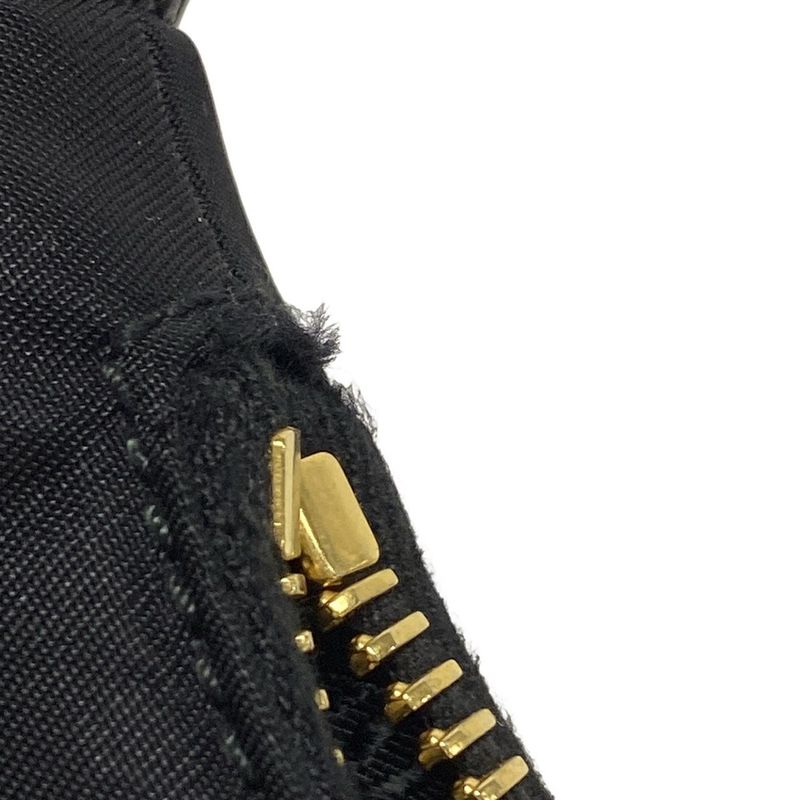 Prada Shoulder Bag Re-edition 2005 Re-nylon Bag 1bh204 Black And Gold Leather