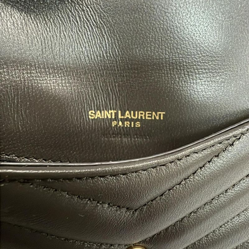 Saint Laurent Paris Card Case Beauty Cassandra Fragment Flap Card Case 612808