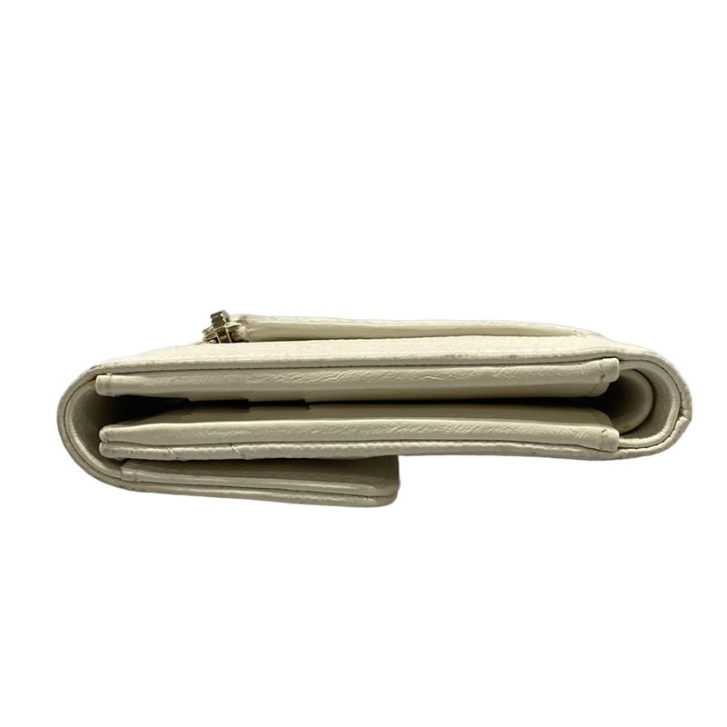 Chanel Trifold Wallet Boy Chanel Ivory Compact / V-stitching / Gold Hardware /