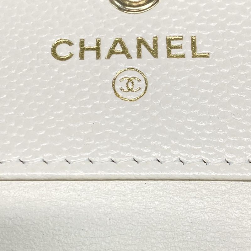 Chanel Trifold Wallet Boy Chanel Ivory Compact / V-stitching / Gold Hardware /