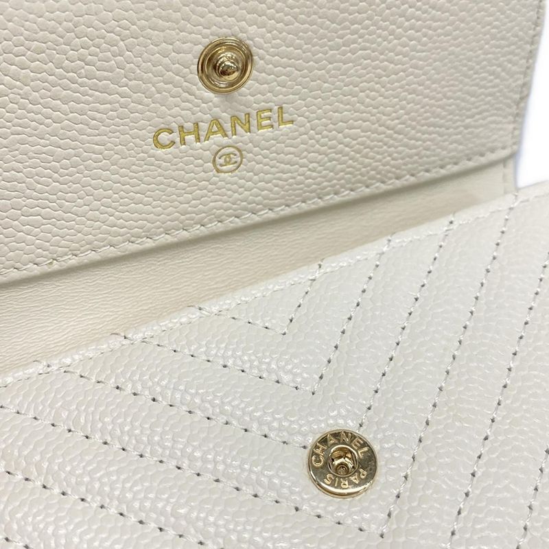 Chanel Trifold Wallet Boy Chanel Ivory Compact / V-stitching / Gold Hardware /