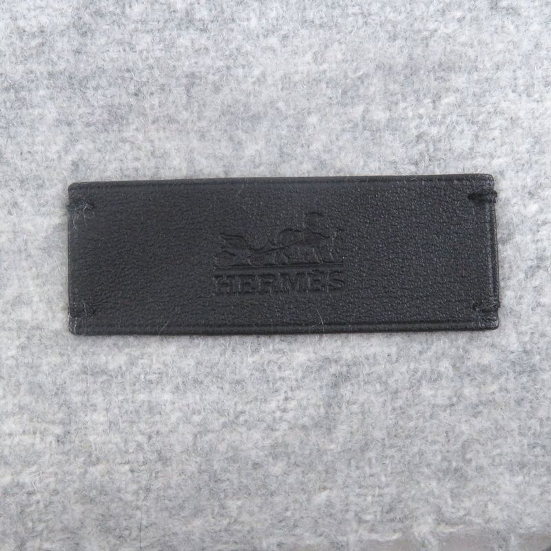 □hermes 100% Cashmere Logo Leather Patch Neolo Cabasol Striped Fringe Scarf
