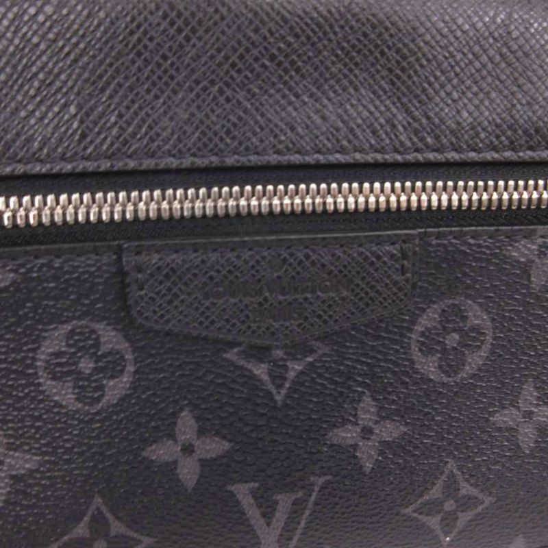 Louis Vuitton Outdoor Messenger PM Taiga Llama Shoulder Bag Crossbody M30233