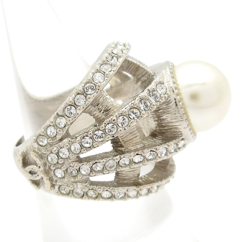 Chanel Ring Beautiful Silver And Ivory