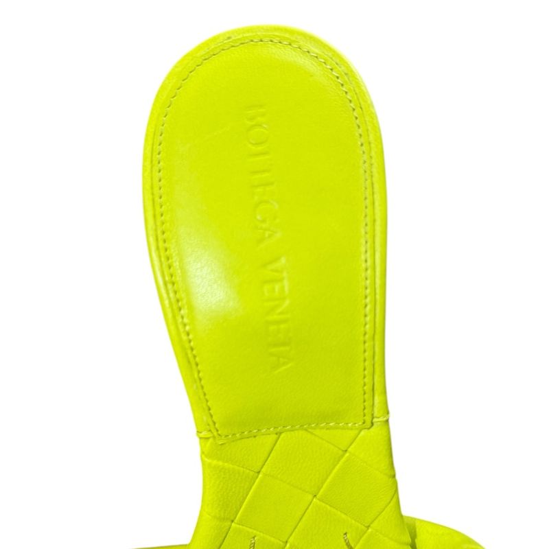 Bottega Veneta Leather Maxi Intrecciato Mule Sandals Size 35 1 2 Approx 22.5cm