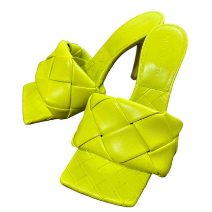 Bottega Veneta Leather Maxi Intrecciato Mule Sandals Size 35 1 2 Approx 22.5cm