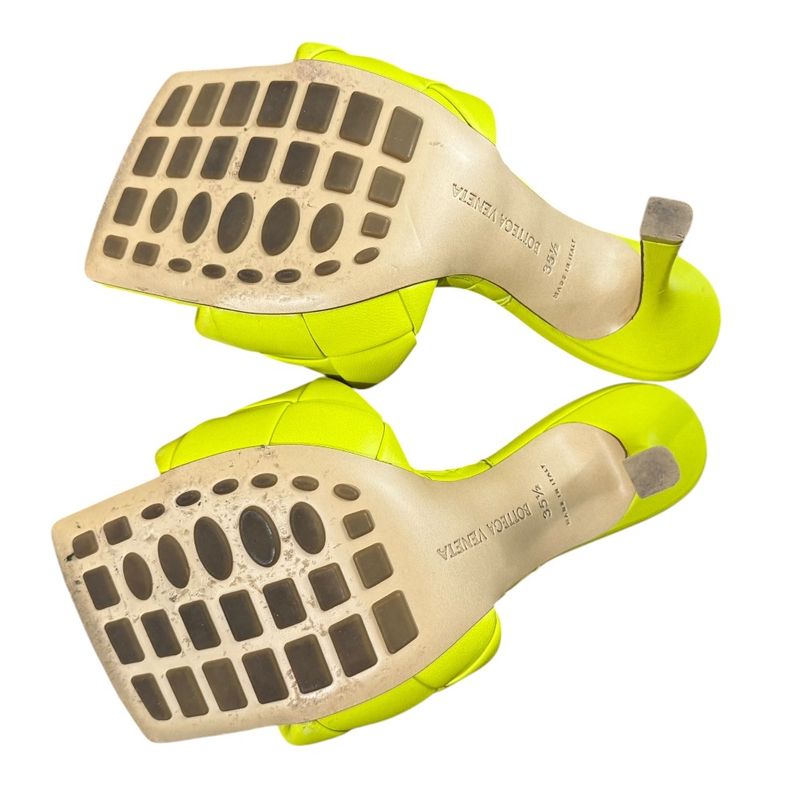 Bottega Veneta Leather Maxi Intrecciato Mule Sandals Size 35 1 2 Approx 22.5cm