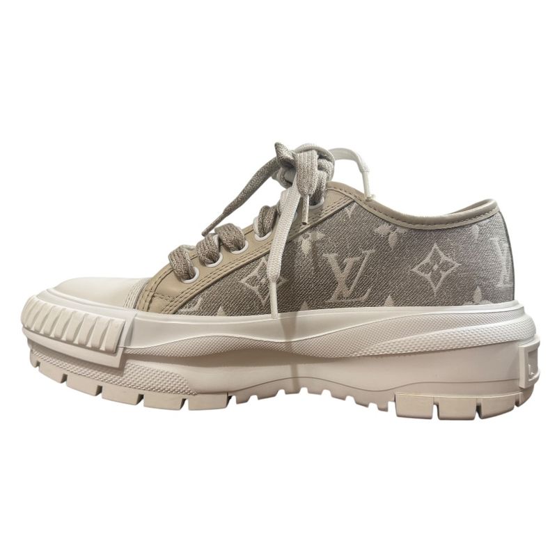 Louis Vuitton LV Squad Line Monogram Sneakers Size 35 Equivalent To 22cm