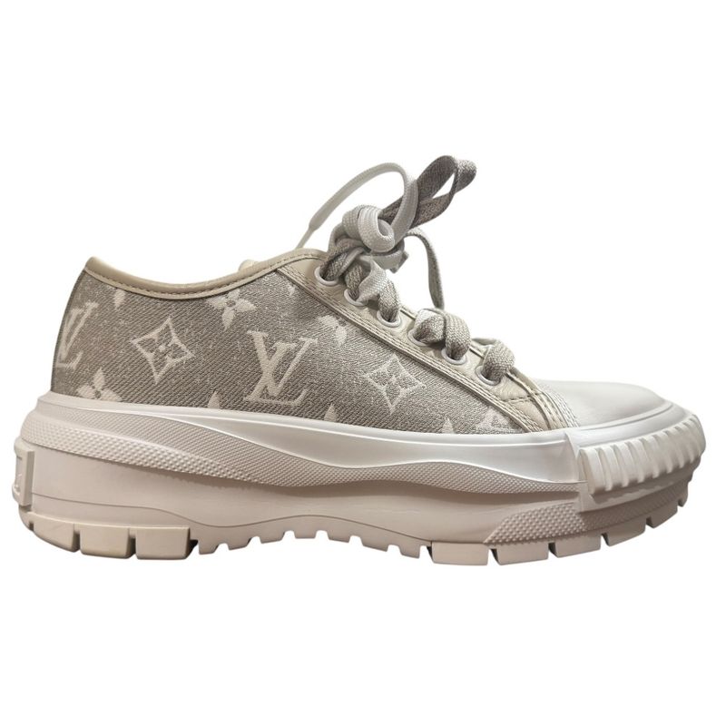 Louis Vuitton LV Squad Line Monogram Sneakers Size 35 Equivalent To 22cm