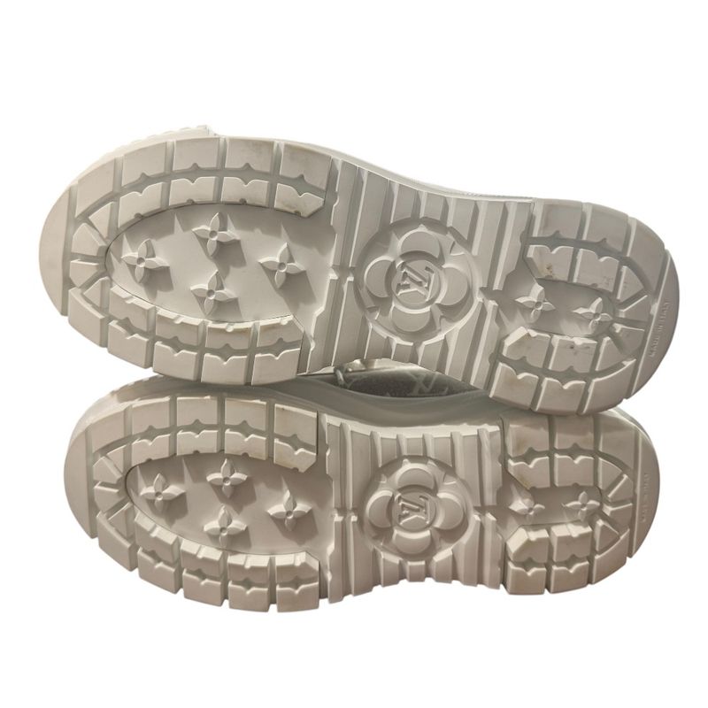 Louis Vuitton LV Squad Line Monogram Sneakers Size 35 Equivalent To 22cm