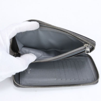 Louis Vuitton Taiga Zippy Wallet Vertical M32822 Leather Long Wallet Fold Round