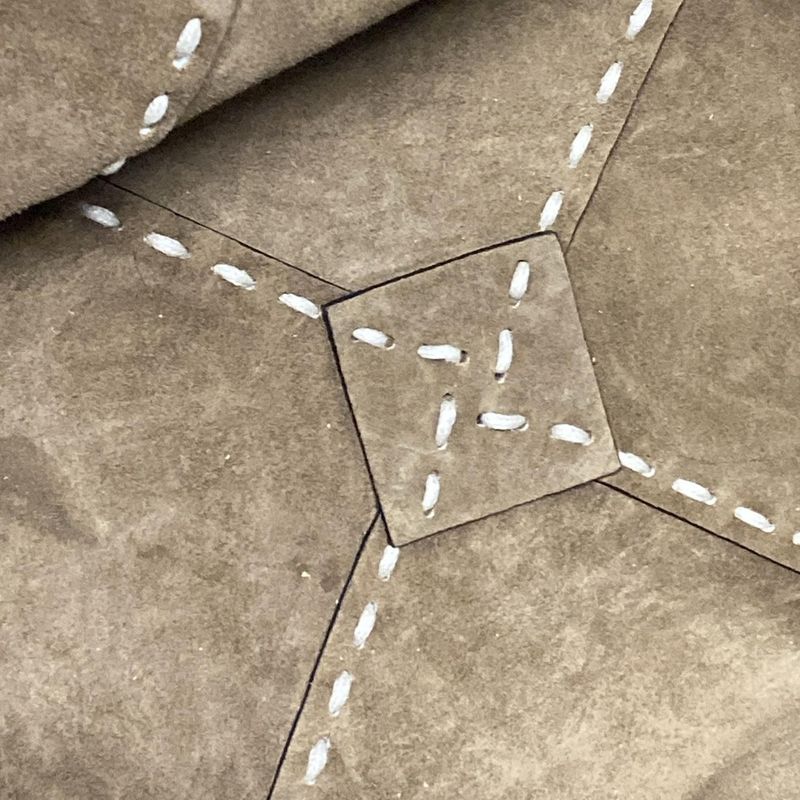 Fendi Selleria Diagonal Small Tote Bag 7va656-au4d Beige Leather