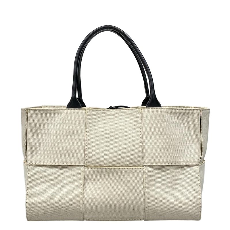 Bottega Veneta Tote Bag Medium The Arcotote Ivory And Black Leather