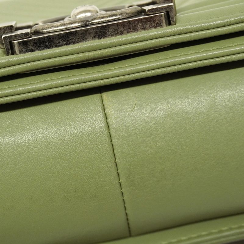 Chanel Shoulder Bag Boy Chanel/v-stitched Lambskin Green Silver Hardware Women