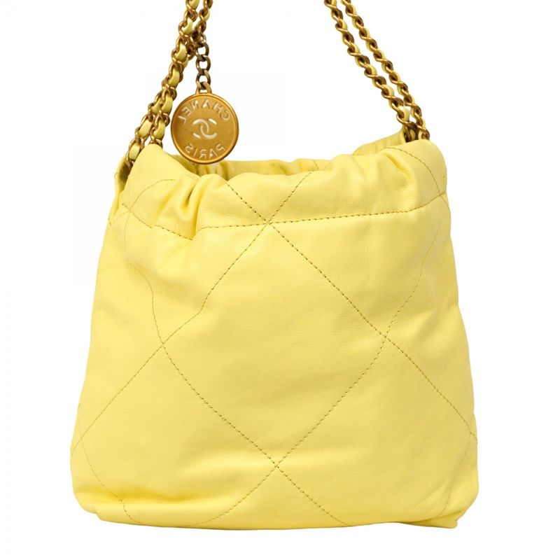 Chanel Shoulder Bag Chanel 22 Calf Yellow Gold Hardware Women
