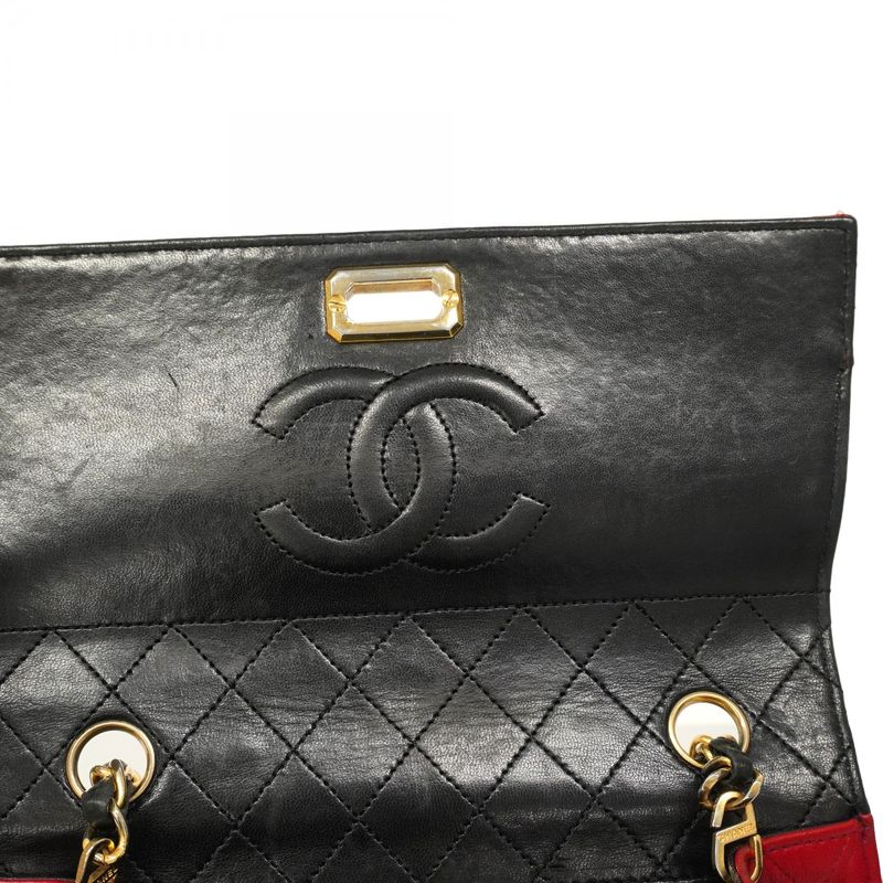 Chanel Shoulder Bag Matelasse Lambskin Black Red Gold Hardware Women