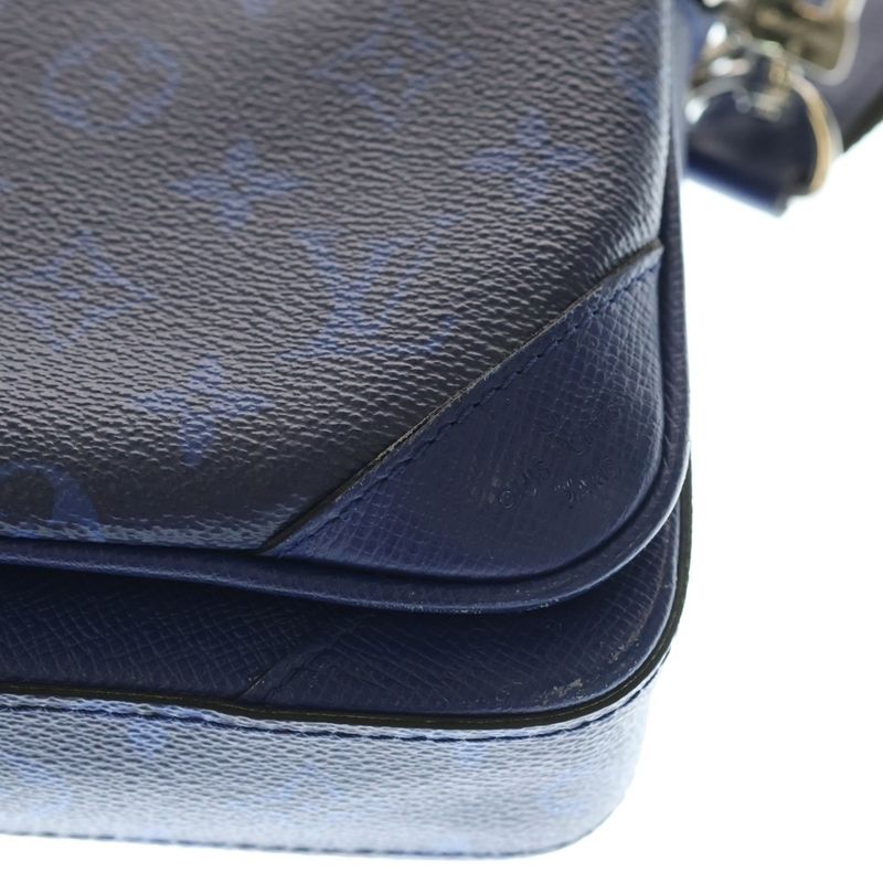 Louis Vuitton Taiga Lama Trio Shoulder Bag Body Bag Blue Leather M30848 Silver