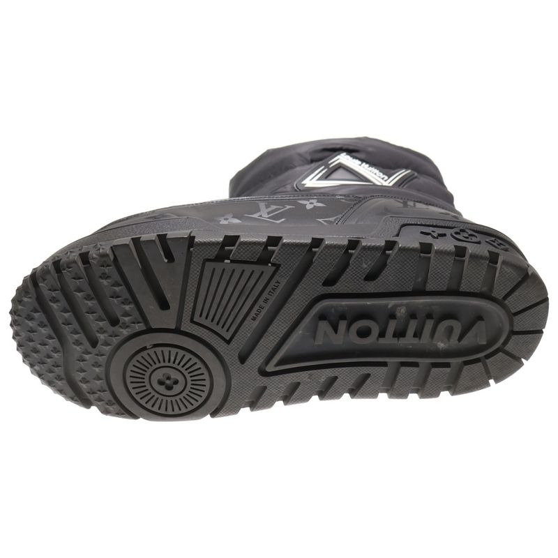 Louis Vuitton LV Alpine Line Monogram Quilted Snow Boots With Logo Patch Black