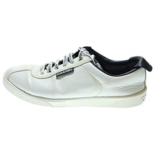 Chanel Coco Mark Calf Leather Low Cut Sneakers White G34145