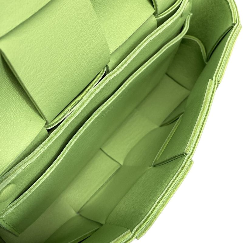 Bottega Veneta Waist Pouch Beautiful Cassette Belt Bag Light Green