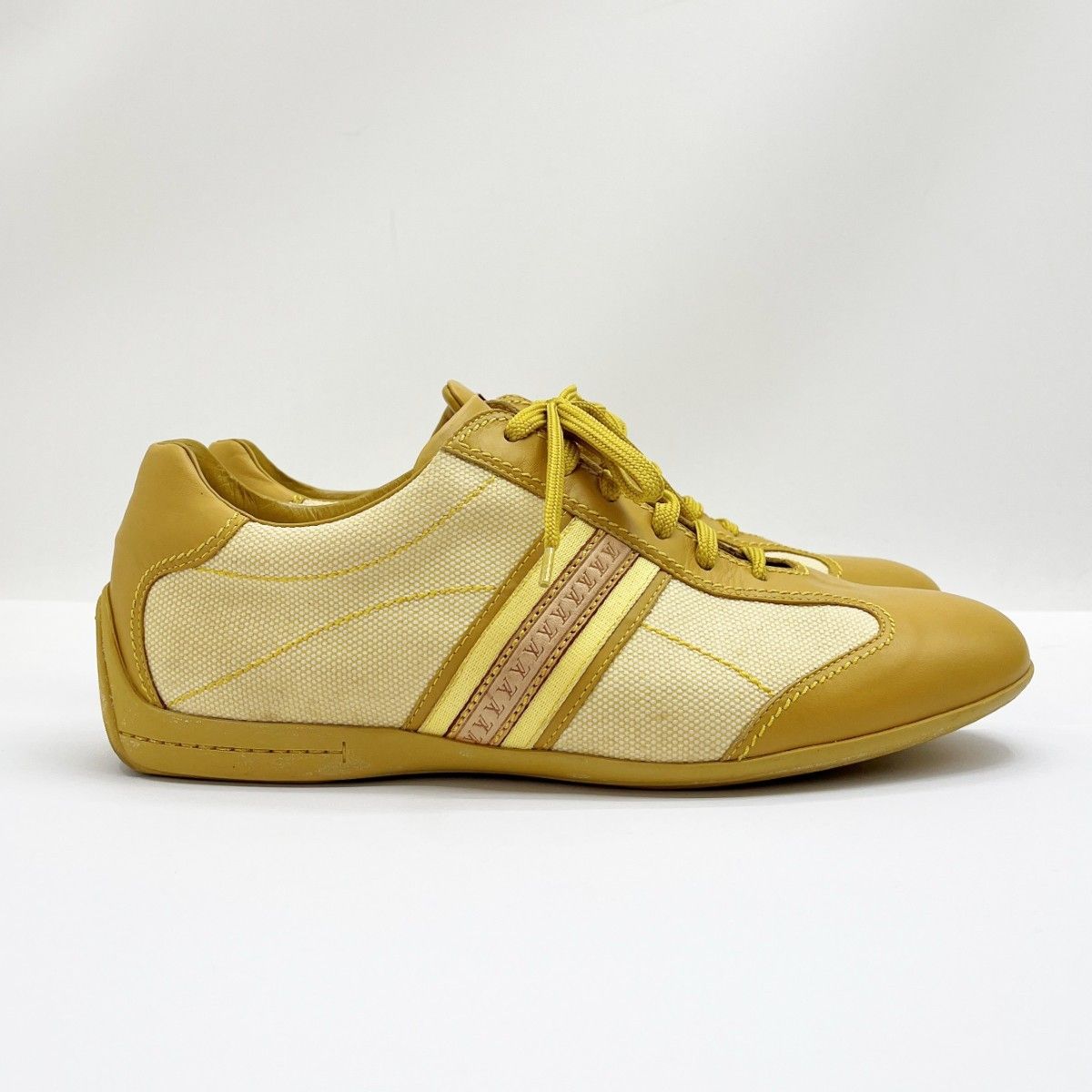 Louis Vuitton Sneakers Go1016 Beige X Yellow