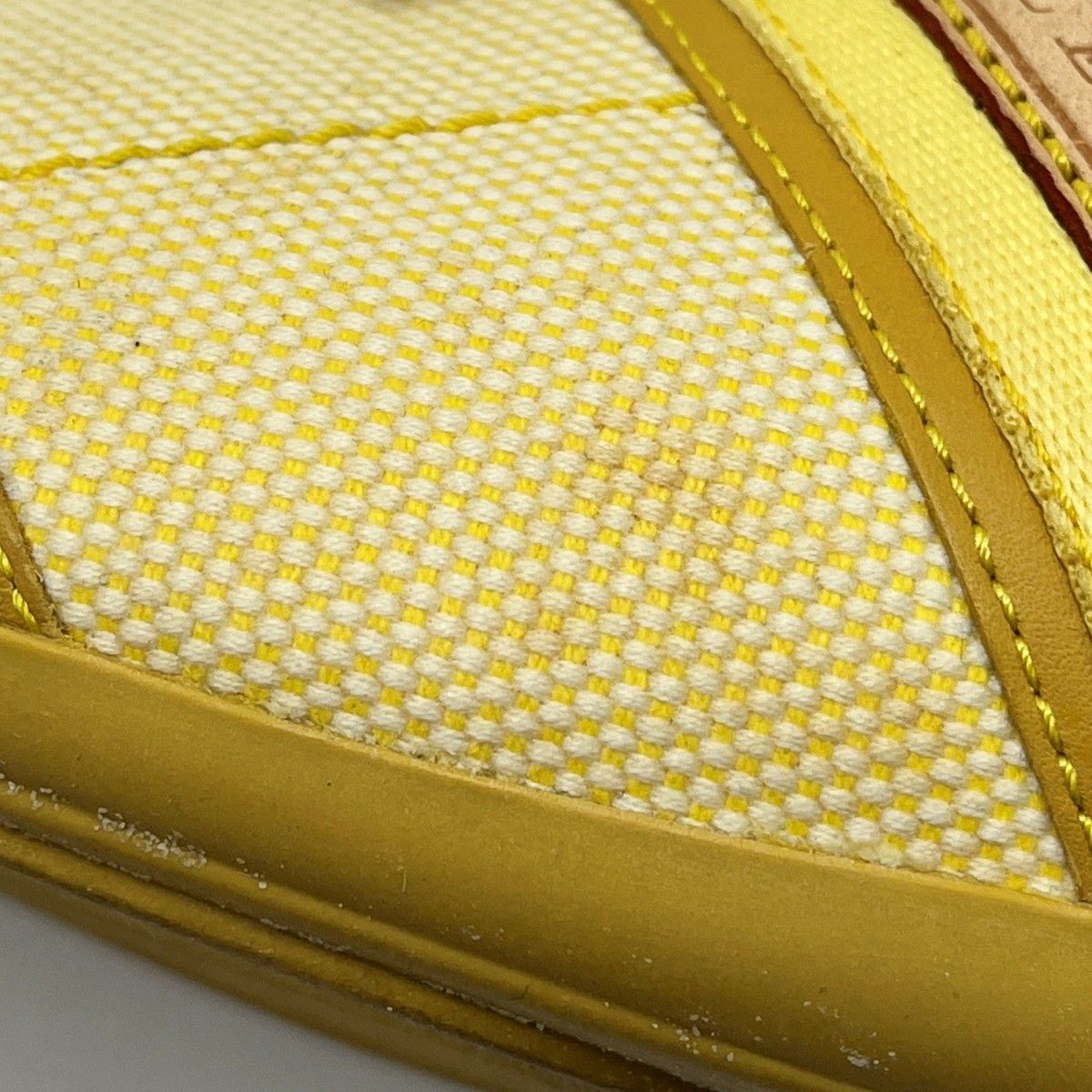 Louis Vuitton Sneakers Go1016 Beige X Yellow