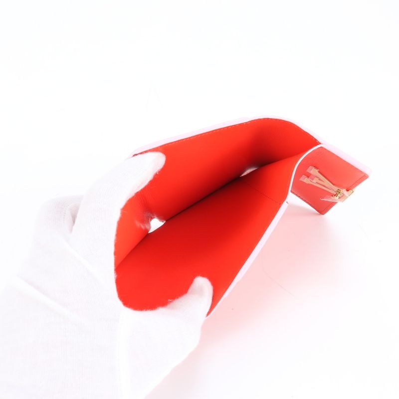 Unused Louis Vuitton Portefeuille Capucines Leather Trifold Wallet With RFID