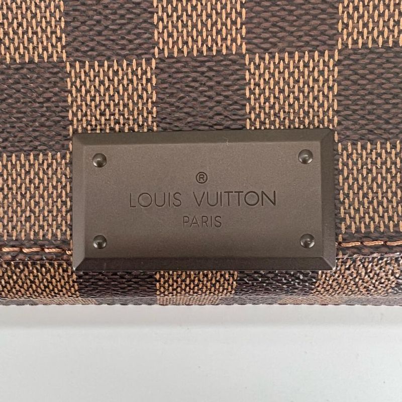 Louis Vuitton Shoulder Bag Unisex Damier District MM Shoulder Crossbody Louis