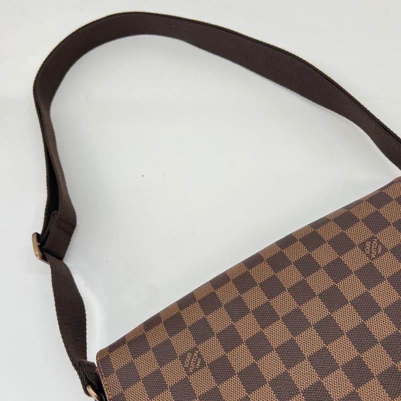 Louis Vuitton Shoulder Bag Unisex Damier District MM Shoulder Crossbody Louis