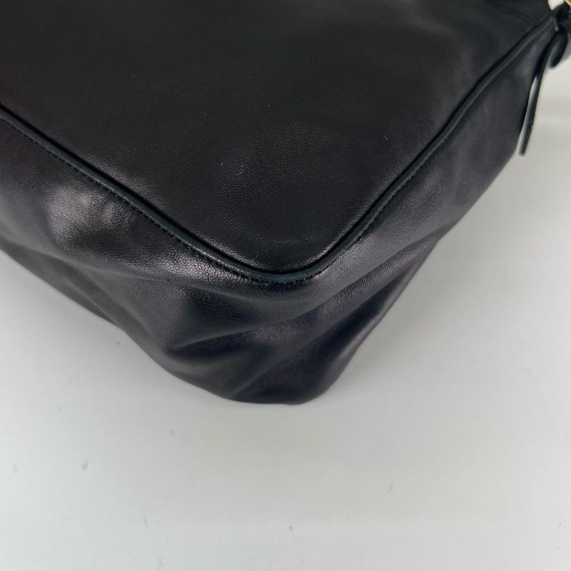 Fendi Handbag Women's Mamma Bucket Shoulder Fendi Leather Black Silver Hardware