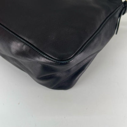 Fendi Handbag Women's Mamma Bucket Shoulder Fendi Leather Black Silver Hardware