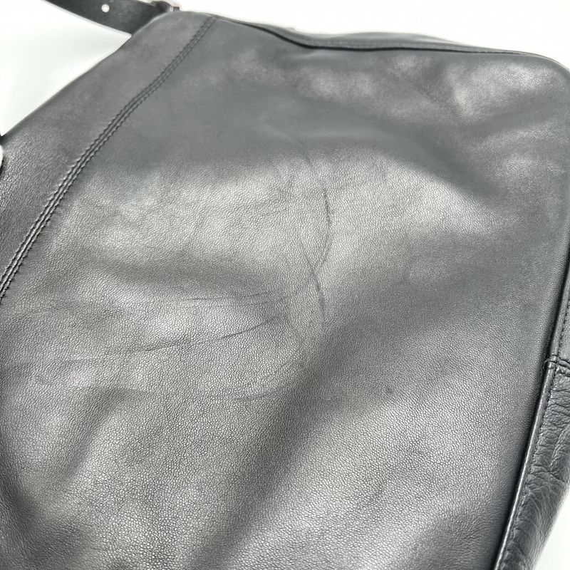 Fendi Handbag Women's Mamma Bucket Shoulder Fendi Leather Black Silver Hardware