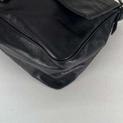 Fendi Handbag Women's Mamma Bucket Shoulder Fendi Leather Black Silver Hardware