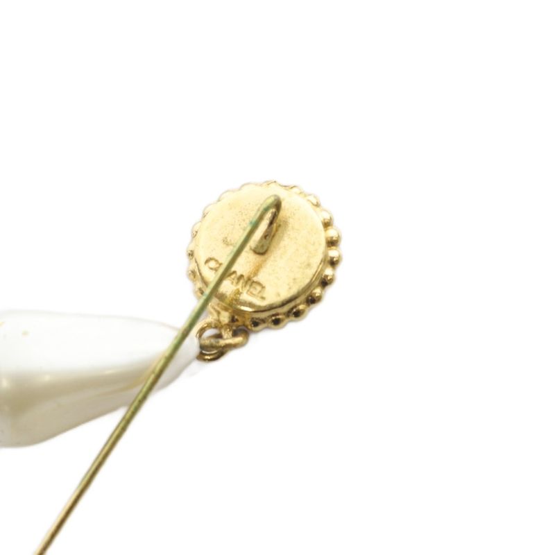 Chanel Clover Faux Pearl Pin Brooch Gold Color Black