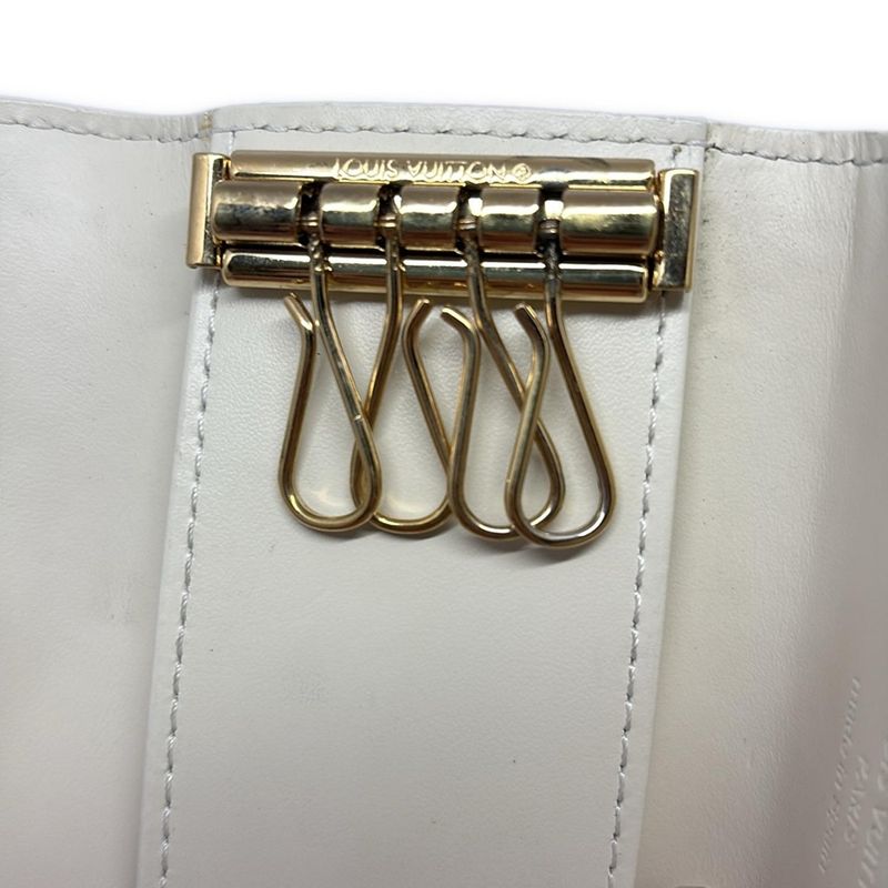 Louis Vuitton Key Case Monogram Vernis Multicles 4 M91213 Soft Beige Leather