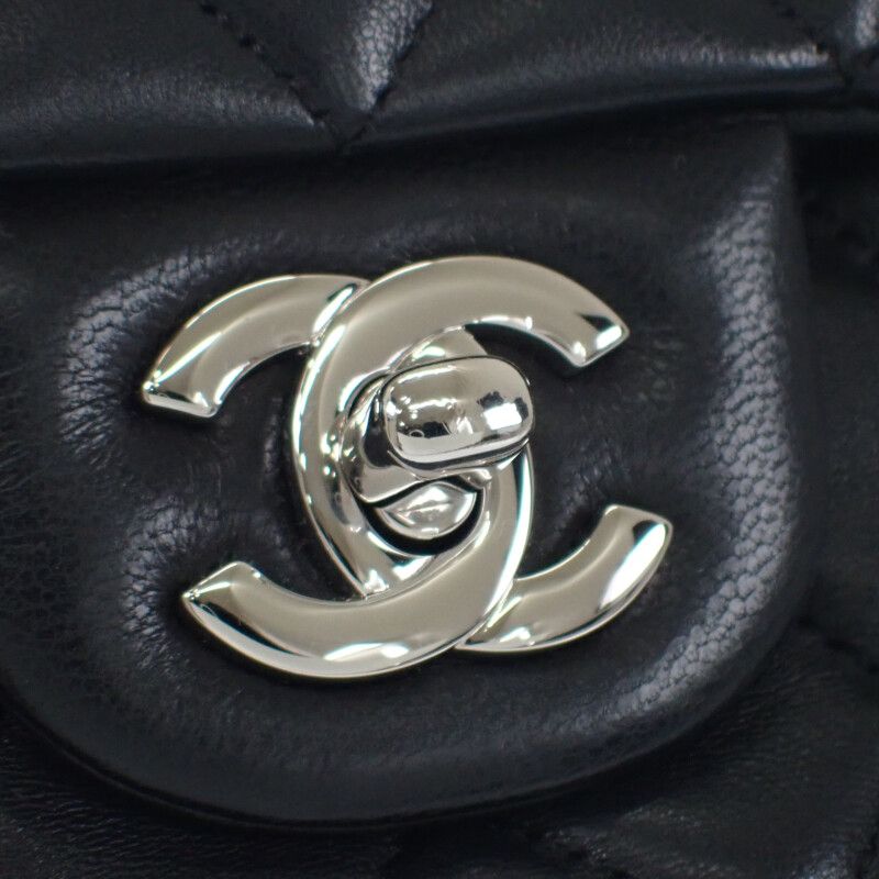 Chanel Mini Classic Handbag A69900-y04059-94305 Shoulder Bag Lambskin Black