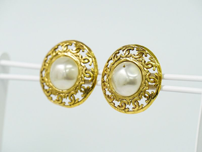 Authentic Chanel Coco Mark Faux Pearl Earrings GP Gold Plated White Coco Mark