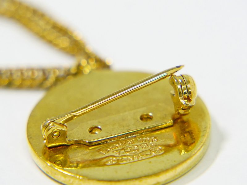 Authentic Chanel 31 Rue Cambon Bag Motif Brooch GP Gold Plated Rue Cambon