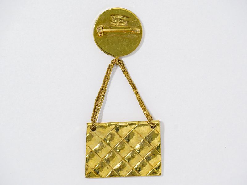 Authentic Chanel 31 Rue Cambon Bag Motif Brooch GP Gold Plated Rue Cambon
