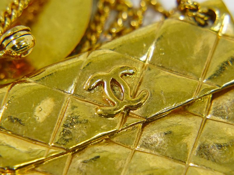 Authentic Chanel 31 Rue Cambon Bag Motif Brooch GP Gold Plated Rue Cambon