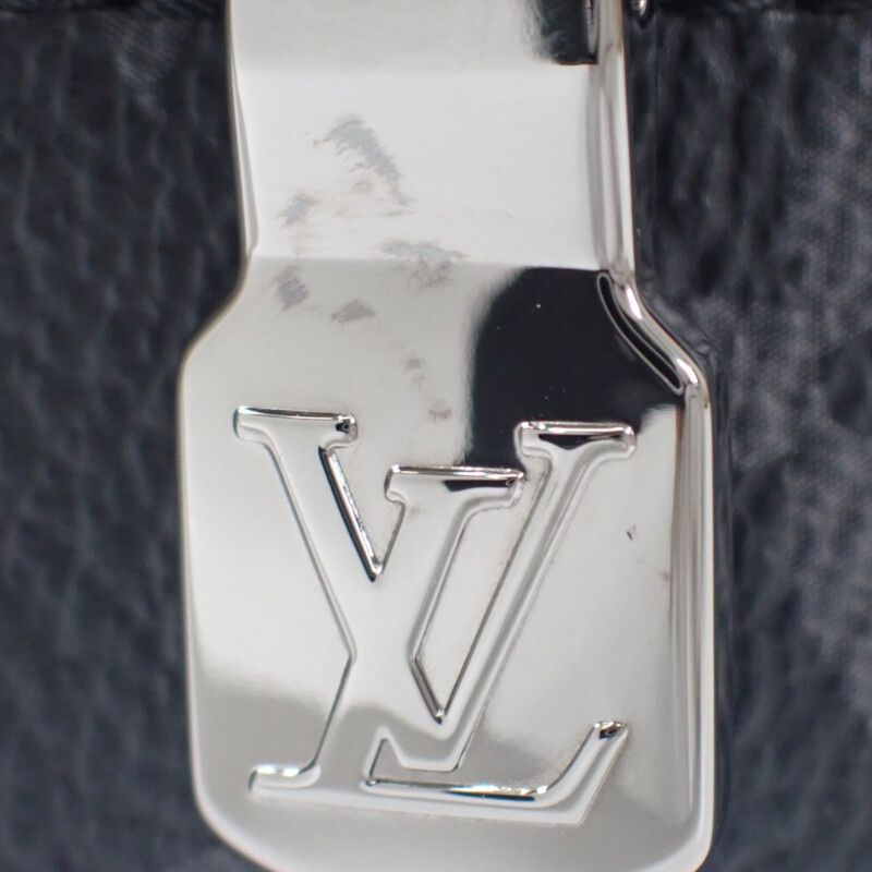 Louis Vuitton Locker Dop Kit M83113 Clutch Bag Monogram - Eclipse Blackish