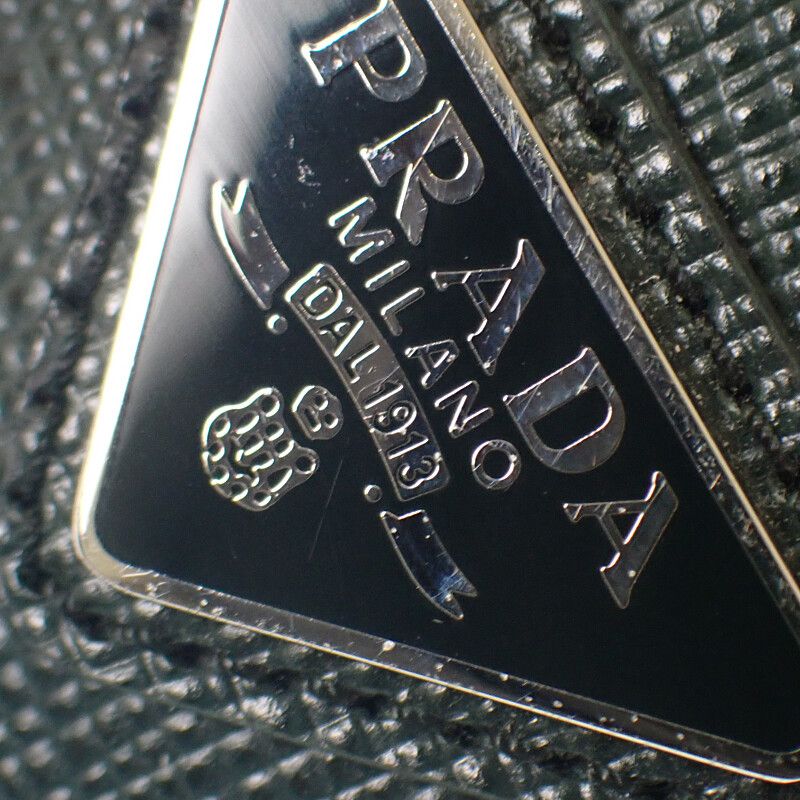 Prada Triangle 2mc223_qhh_f077u Card Case Saffiano Green Smeraldo Men's Women's