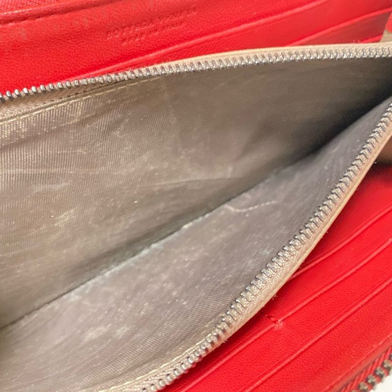 Bottega Veneta Long Wallet Zip Around Wallet Red Round Zipper Leather