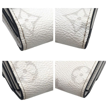 Louis Vuitton Taiga Llama Discovery Compact Wallet Optic White M30899