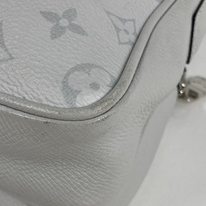 Louis Vuitton Outdoor Messenger PM Crossbody Women's Shoulder Bag Taiga Llama