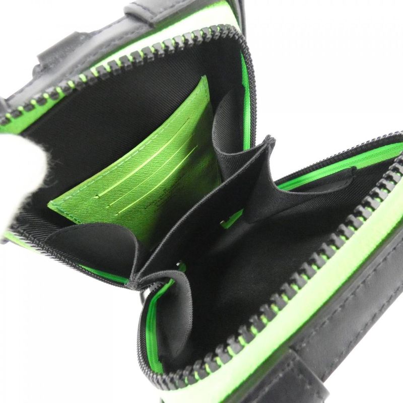 Louis Vuitton Monogram (LV Friends) Soft Trunk Fawn Box M80144 Shoulder Bag