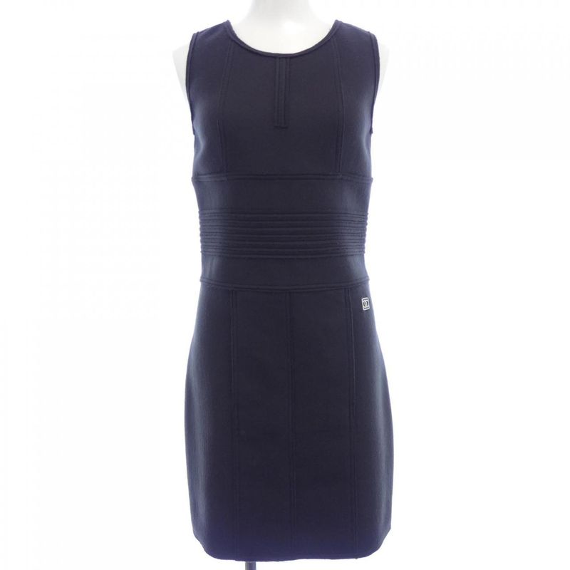 Chanel P36647v26320 Dress